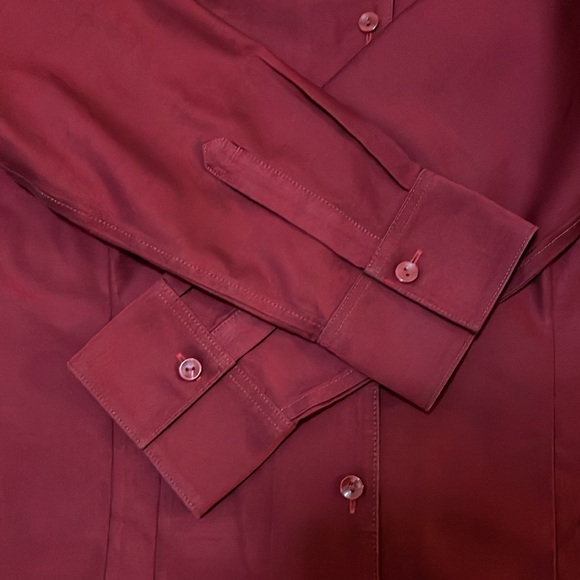 Perfect color for the upcoming Holiday Season, a warm rich red - Picture 3 of 8